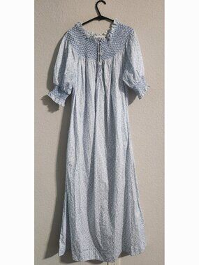 Dondolo Women’s Lounge Dress White Light Blue Floral Pattern size medium